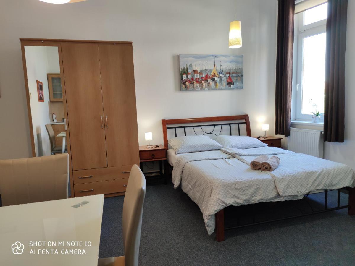 Studio Wellnerova 3 Apartment Оломоуц Екстериор снимка
